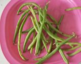 A picture of step 1 of French Beans sabzi.
