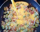 Foto del paso 2 de la receta: Revuelto con habas 🍳