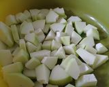 Foto langkah ke 1 dari resep Sayur Bening Pepaya Muda.