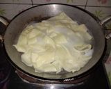Foto langkah ke 3 dari resep Celery Lime Noodle.