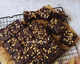 Foto langkah ke 6 dari resep Brownies Pisang Putih Telur.