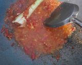Foto langkah ke 3 dari resep Tongkol Masak Asam Pedas.