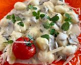 Une image de l'étape 3 de Gnocchis, crème aux champignons de Paris.