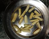 A picture of step 2 of Crispy Babycorn Fritters.