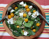 Foto del paso 2 de la receta: Ensalada verde con golden berries y queso panela