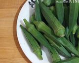 A picture of step 1 of Restaurant Style Bhindi Do Payza.
