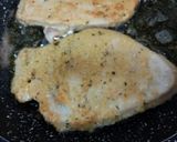 Foto del paso 2 de la receta: Pechuga de pollo empanada