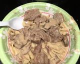 A picture of step 7 of Beef Stroganoff .