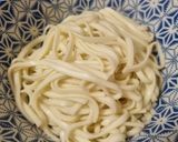 รูปขั้นตอนการทำที่ 5 ของ อุด้งแกงกะหรี่ครีมมันฝรั่ง White Curry Udon