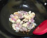 Foto langkah ke 2 dari resep Ikan Goreng Pedas Tomat Bawang.