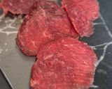 Une image de l'étape 1 de Carpaccio de boeuf maison.