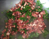 Foto del paso 1 de la receta: Pasta integral con espinacas y jamón serrano
