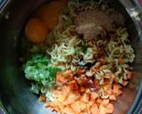 Foto langkah ke 1 dari resep Martabak mie.