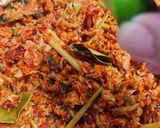 Foto langkah ke 5 dari resep Tongkol Suwir Pedas.