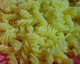 Hình bước làm 3 của món Nui xào ghẹ xanh