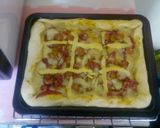 Foto langkah ke 6 dari resep Pizza Homemade.