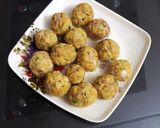 A picture of step 2 of Maggi manchurian.