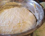 LANGALLÓ főtt burgonyás kelt tésztából recept fázis 1 fotója