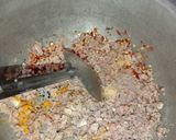 A picture of step 1 of Qeemay ke samosay.