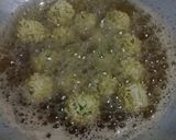 Foto langkah ke 3 dari resep Bola-bola Rambutan Mie.