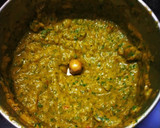 A picture of step 4 of Lehsuni Methi Paneer.