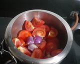 A picture of step 3 of Matar Pulao with Tomato Spicy soup.
