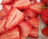 Une image de l'étape 1 de Milkshake groseilles fraises orange.