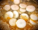 Hình bước làm 4 của món Gà Hầm Sả