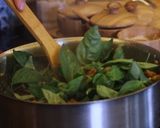Foto langkah ke 6 dari resep Ayam Woku Khas Manado: PEDAS MAKNYUS.