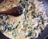 Foto del paso 4 de la receta: Fideos tornillo con espinaca y pollo