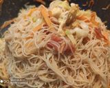 A picture of step 12 of Fried tom yam rice noodle (bee hoon).