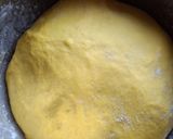 Foto langkah ke 5 dari resep Donat Labu Kuning.