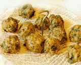 கேல் உருண்டை குழம்பு ரெசிபி ஸ்டேப் 3 புகைப்படம்