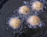 A picture of step 5 of Farali batetawada (potato fritters).