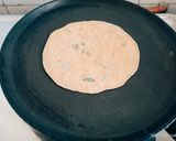A picture of step 3 of મિસ્સી રોટી.