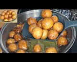A picture of step 10 of Milky way Oreo puff puff.