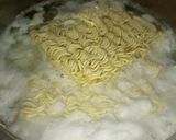 Foto langkah ke 3 dari resep Mie Rebus Tabur Bon Cabe.