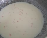 Foto langkah ke 3 dari resep Cream Soup with Garlic Bread.