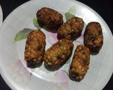 A picture of step 5 of Sabudana and carrots rolls.