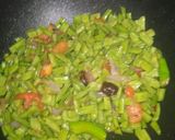 A picture of step 3 of Gawar phali.