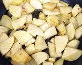 Foto del paso 2 de la receta: Pechugas de Pollo con Patatas a la Mantequilla con Leche de Coco, Yakiniku, Humo y Lima