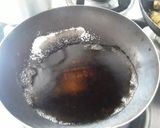 Foto del paso 2 de la receta: Cubos de berenjena en salsa y salteado de col..