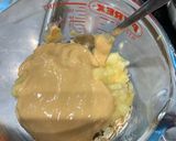 A picture of step 2 of Oat and banana breakfast pancakes.