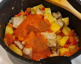 Foto del paso 5 de la receta: Guiso de magro de cerdo al pimentón