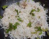 சிம்பிள் சிக்கன் ஒயிட் தம் பிரியாணி ரெசிபி ஸ்டேப் 4 புகைப்படம்