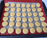 Foto langkah ke 3 dari resep Basic Vanilla Cookies.