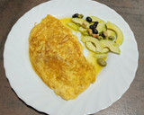 Foto del paso 4 de la receta: Tortilla francesa de atún, cebolleta fresca y queso