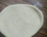 A picture of step 4 of Punjabi bathura.
