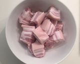 Hình bước làm 1 của món Thịt kho hột vịt