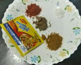 A picture of step 2 of Magic masala jhatpat makhana.